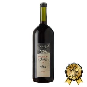 Varga 1,5l ház bora Egri bikavér száraz